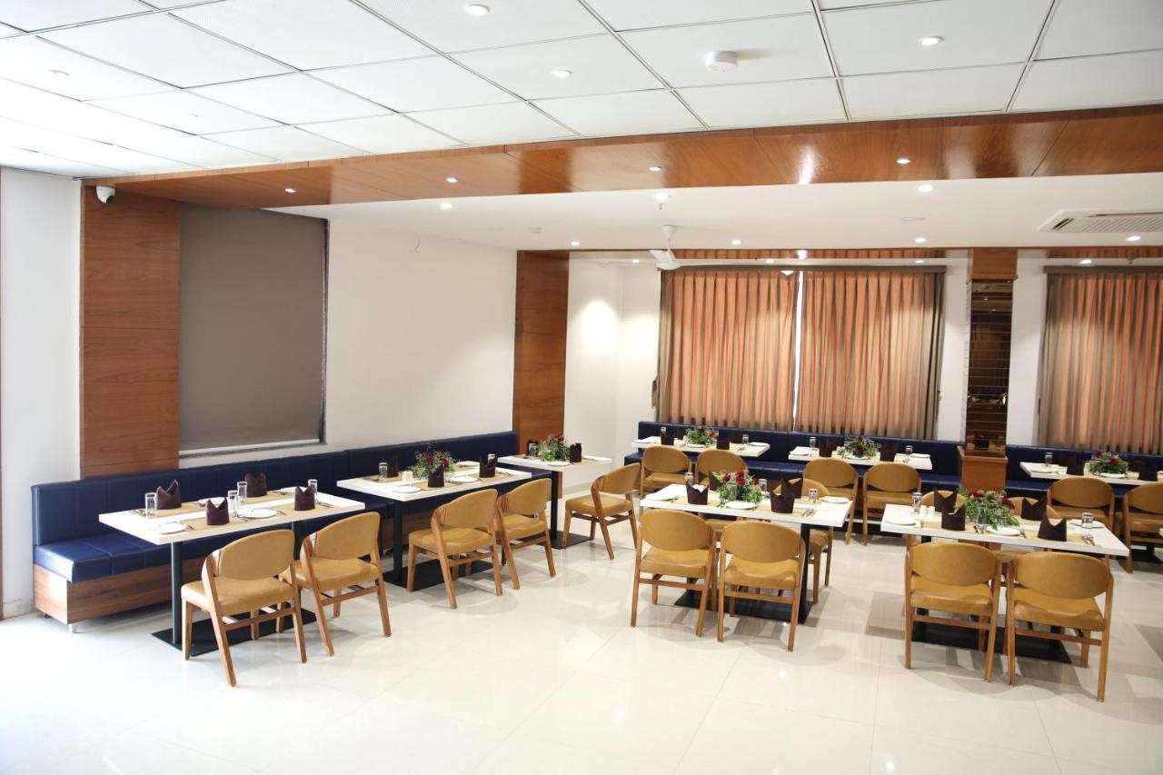 Lords Eco Inn, Ambaji Buitenkant foto