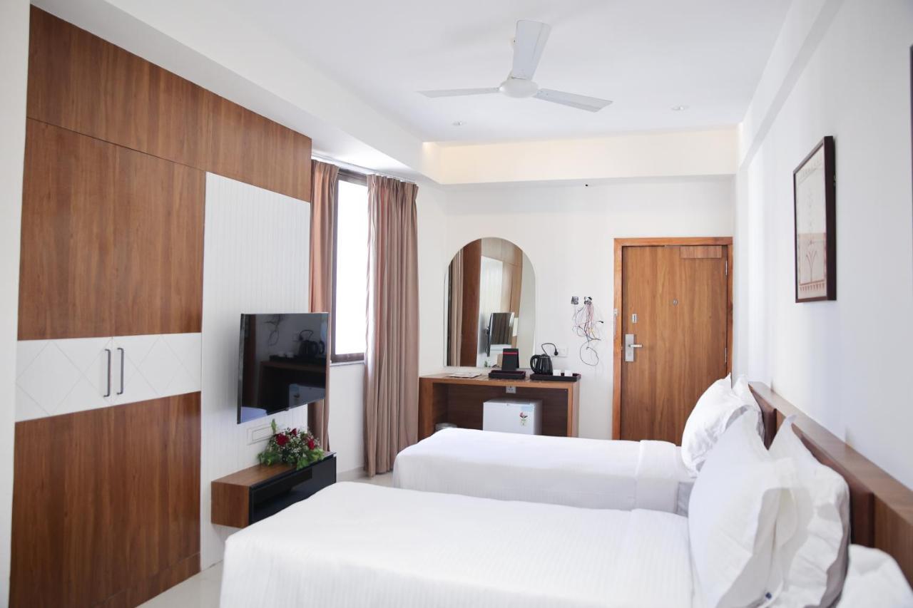 Lords Eco Inn, Ambaji Buitenkant foto