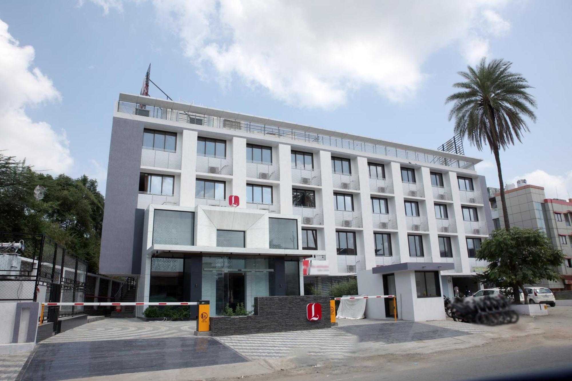 Lords Eco Inn, Ambaji Buitenkant foto
