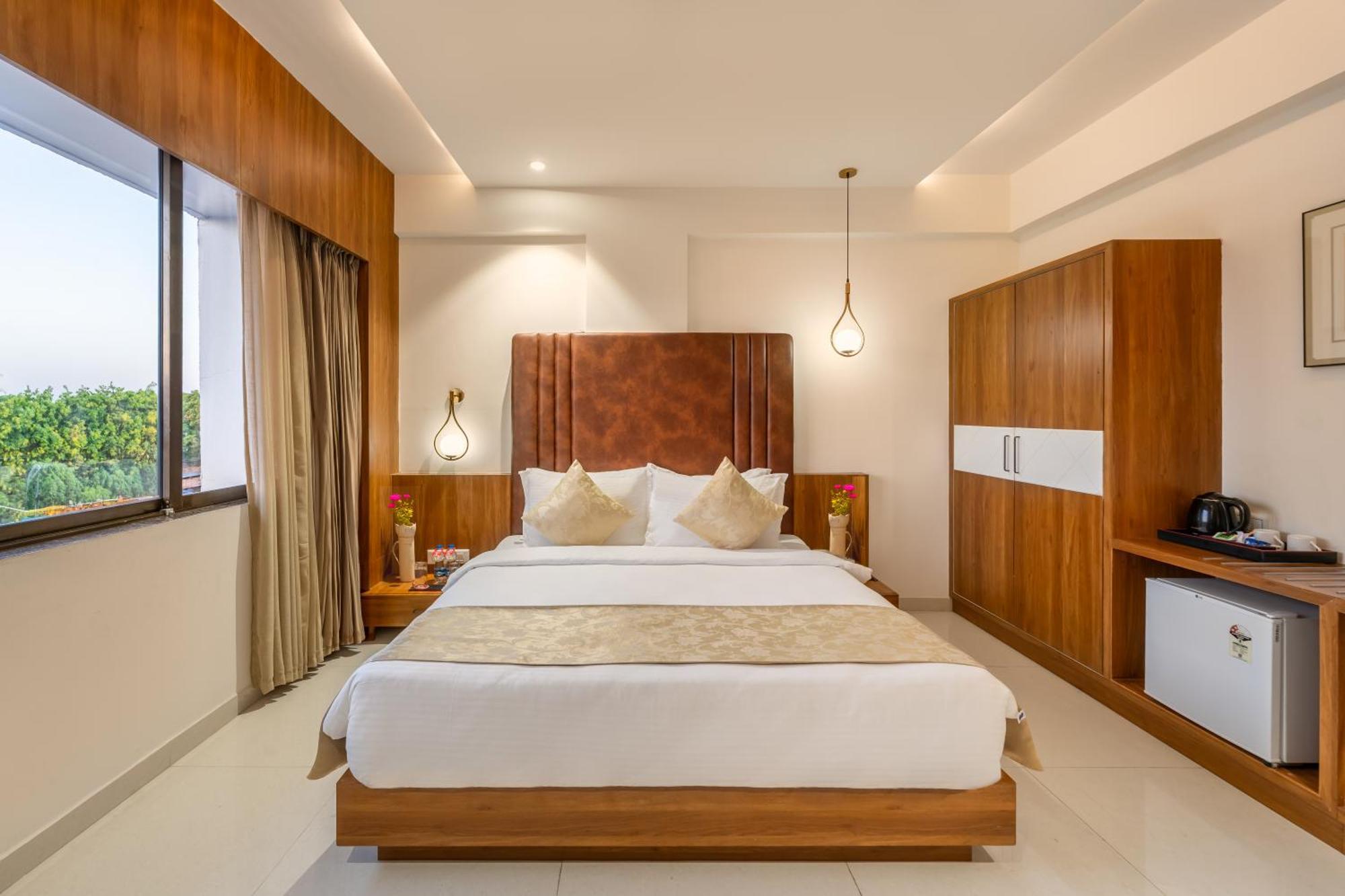 Lords Eco Inn, Ambaji Buitenkant foto
